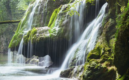 Izvorul-Bigar-Cascade-Falls-Romania-WATERFALLS0216